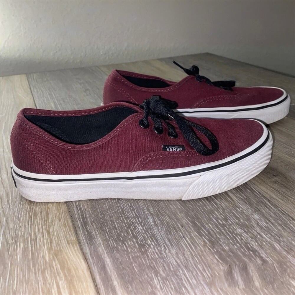 Vans Unisex Of The Wall 721454 Red Black Sneaker Shoes US Size M 4.5 / W 6